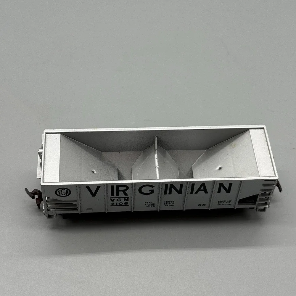 Vintage HO Scale Virginian 2 bay Operating Hopper #2106